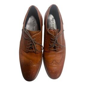 PAIR OF COLE HAAN ORIGINAL GRAND WINGTIP SIZE 10 IN BRITISH TAN LEATHER